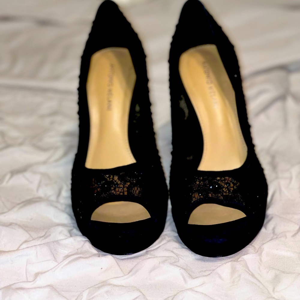 Perfect Black Casual or Work shoe (Lace with a black Stones)